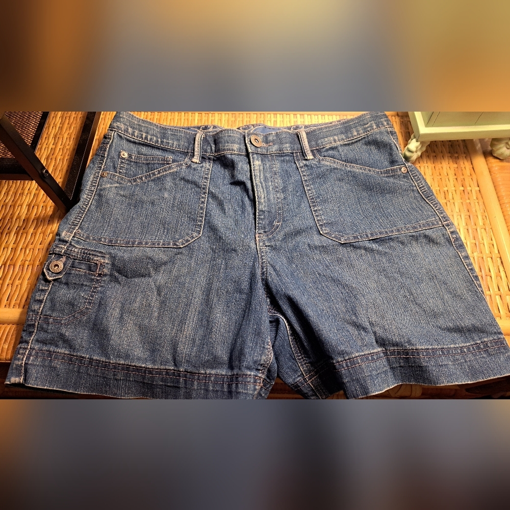 Gloria Vanderbilt Blue Jean Shorts